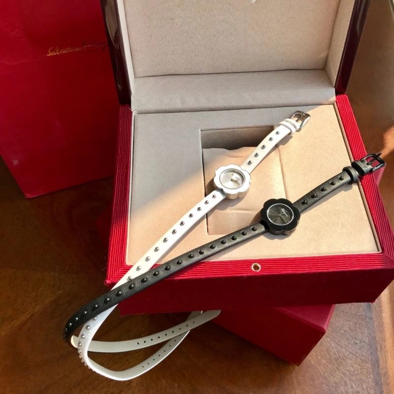 FERRAGAMO Watches MultiPurpose 182227
