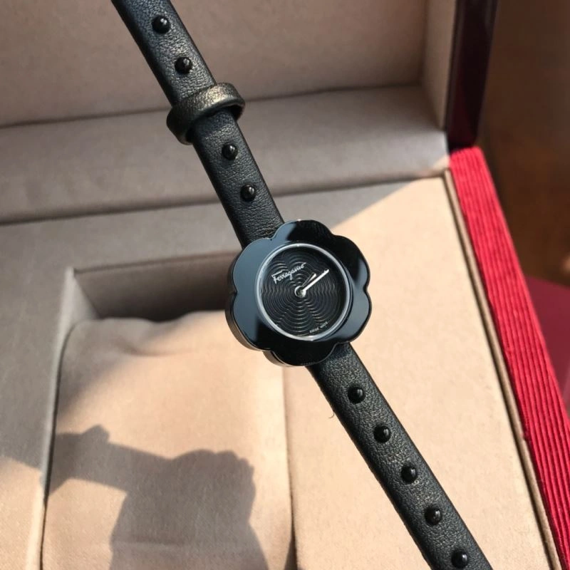 FERRAGAMO Watches MultiPurpose 182227