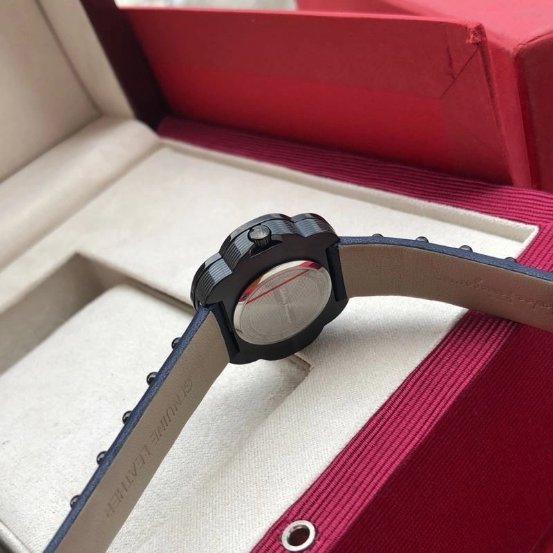 Durable FERRAGAMO Watches 182222