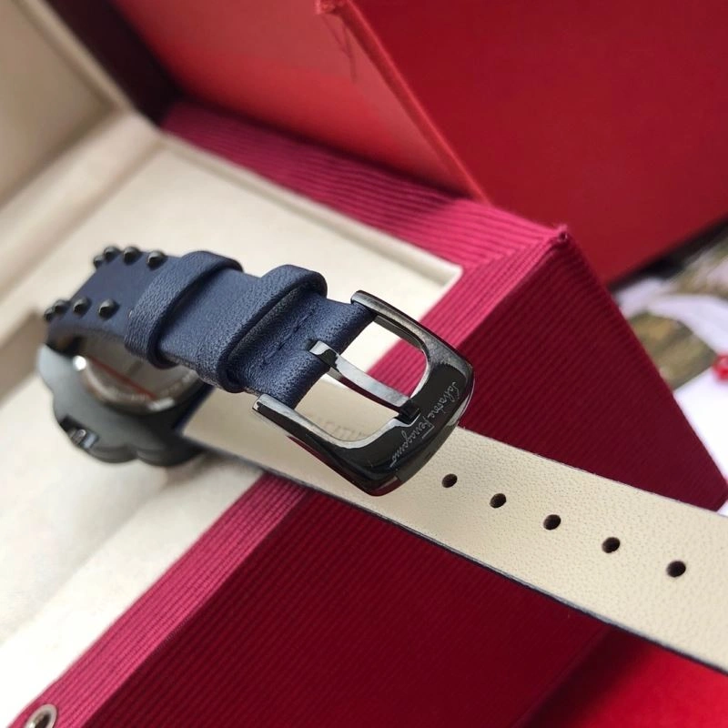 Durable FERRAGAMO Watches 182222