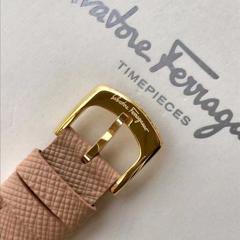 FERRAGAMO Watches Sporty 182216