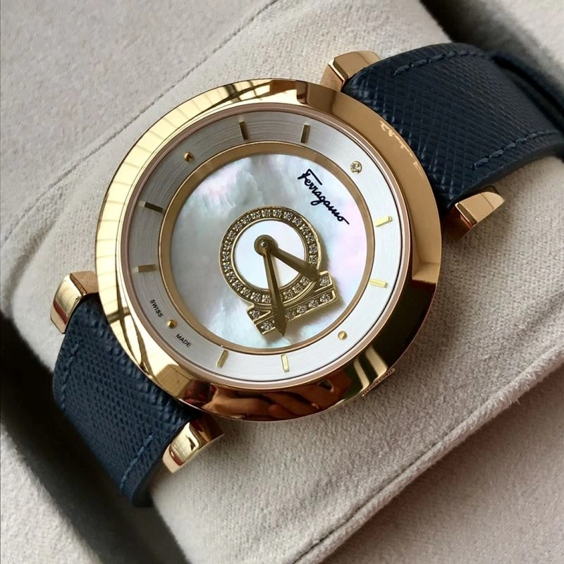 TravelReady FERRAGAMO Watches 182211