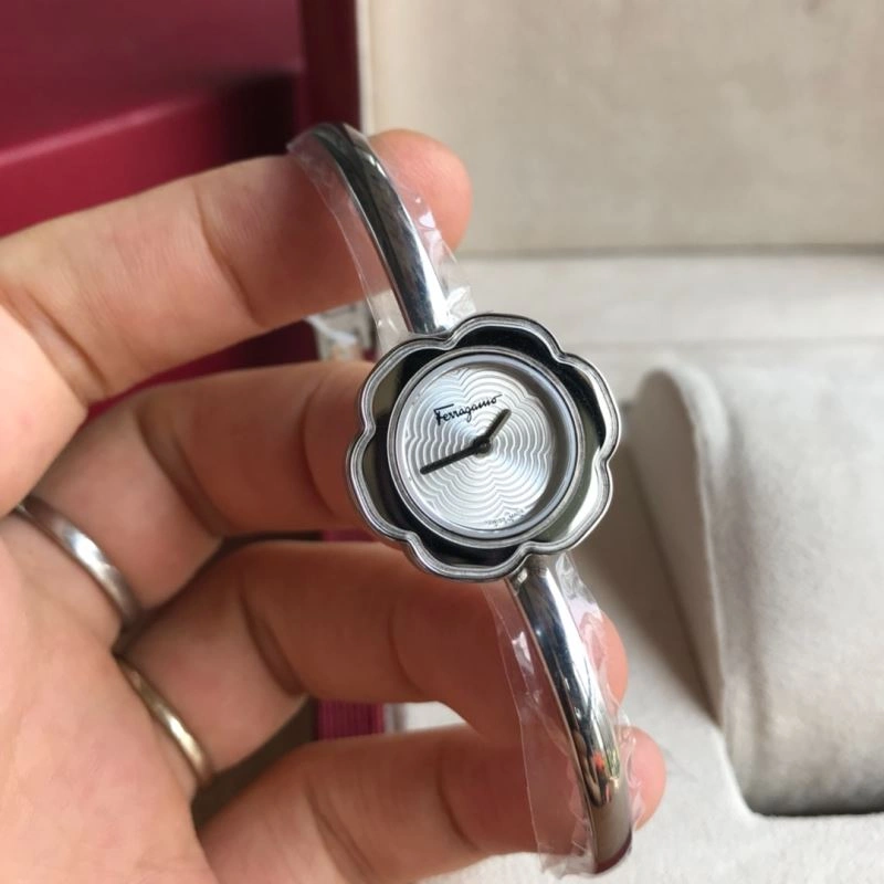 OnTrend FERRAGAMO Watches 182210