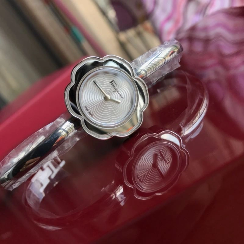 OnTrend FERRAGAMO Watches 182210