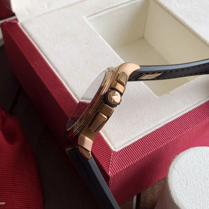 Durable FERRAGAMO Watches 182202