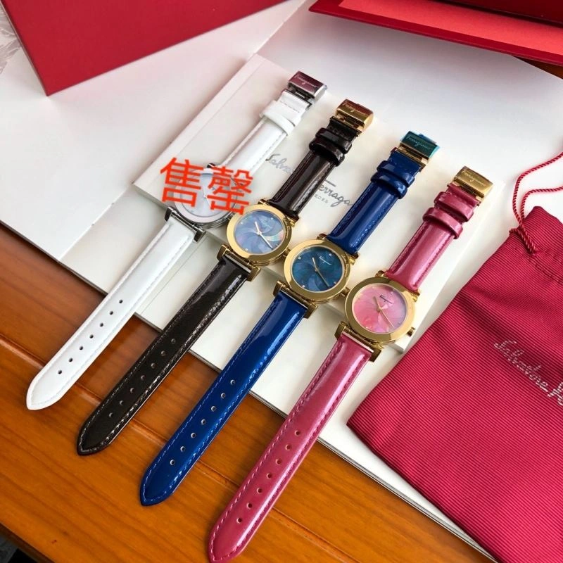 FERRAGAMO Watches SoftTouch 182182