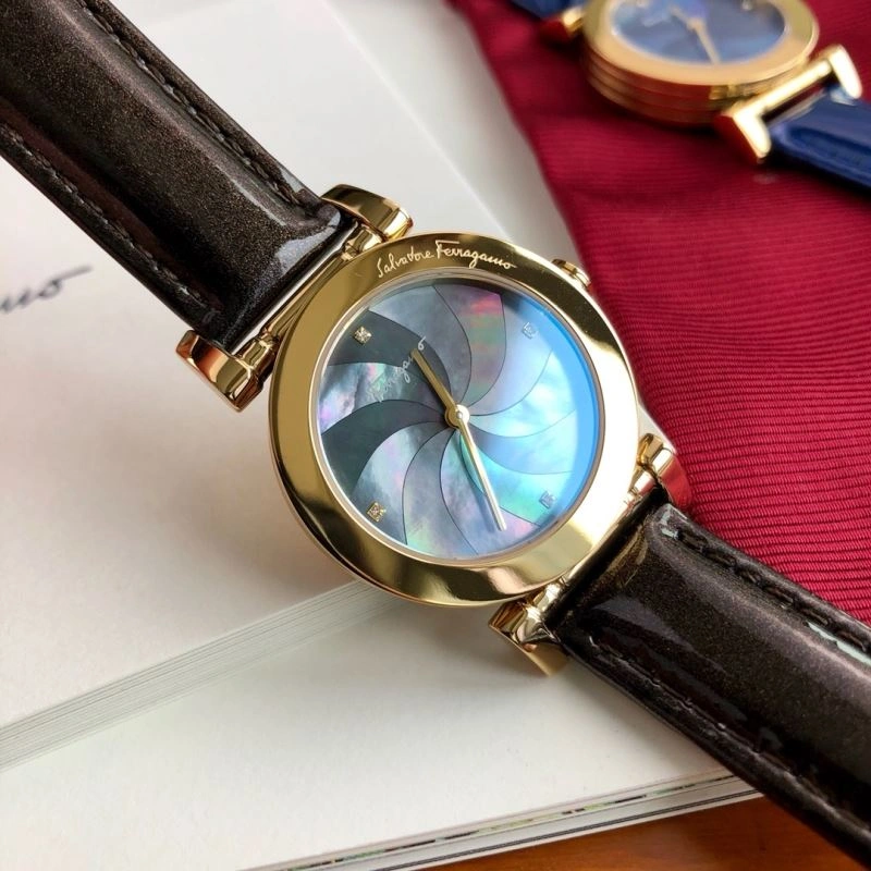 FERRAGAMO Watches SoftTouch 182182