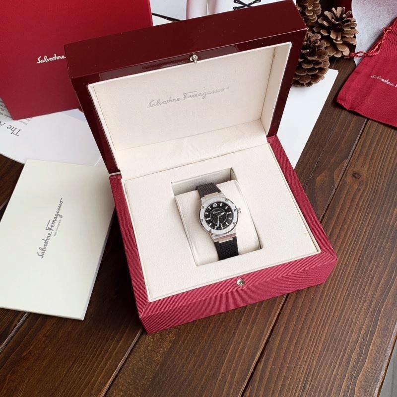 FERRAGAMO Watches Bold 182185