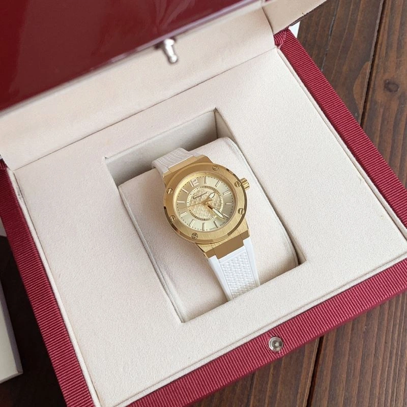 FERRAGAMO Watches SmoothTexture 182180