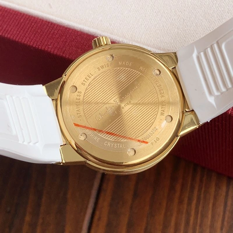 FERRAGAMO Watches SmoothTexture 182180