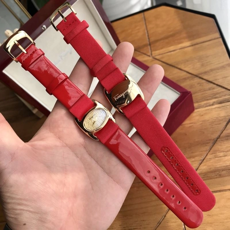 FERRAGAMO Watches Cozy 182176