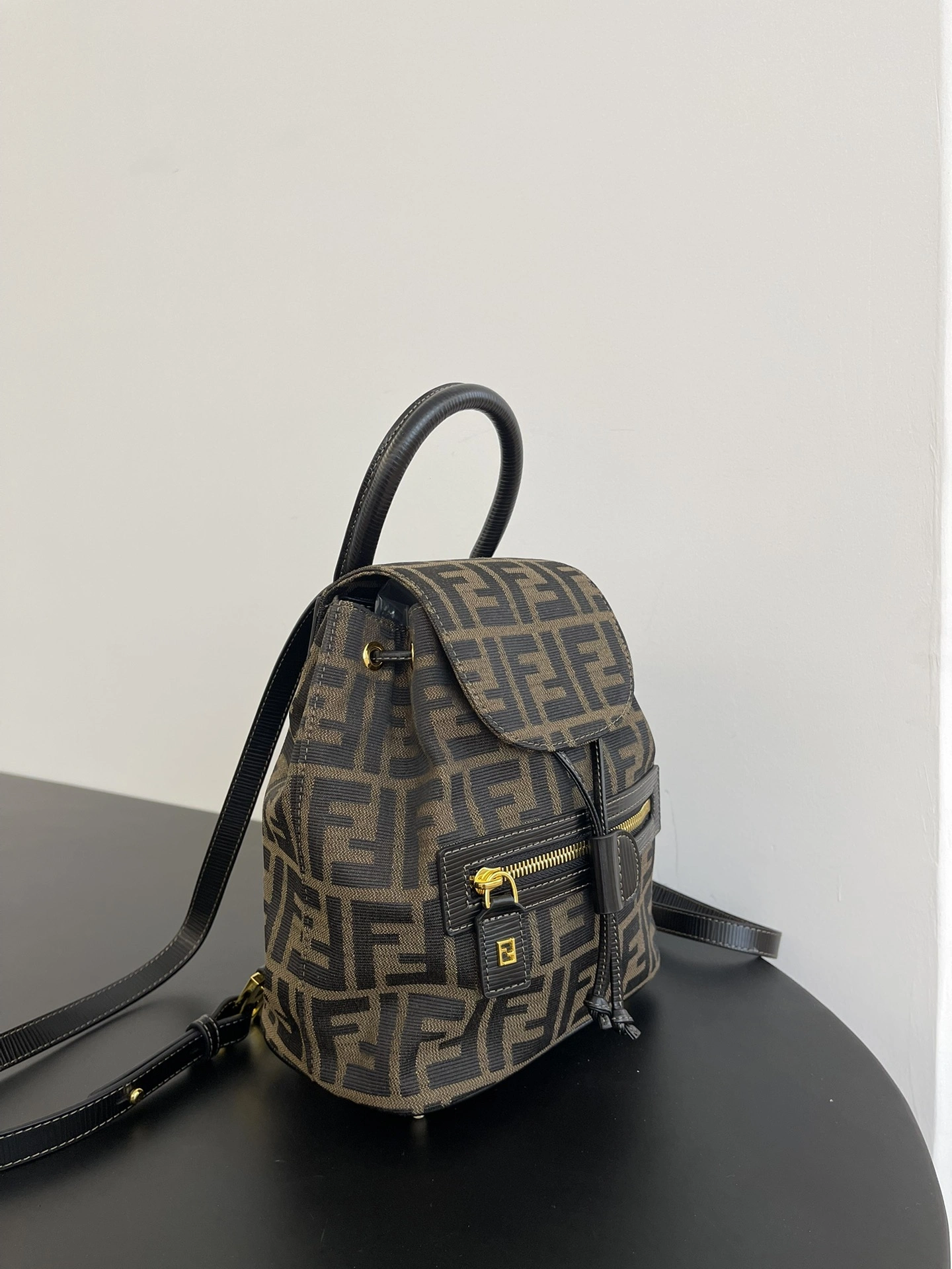 ModernLook Fendi Backpacks 69948
