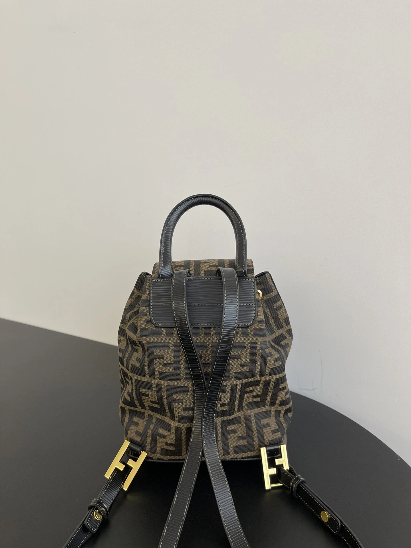 ModernLook Fendi Backpacks 69948