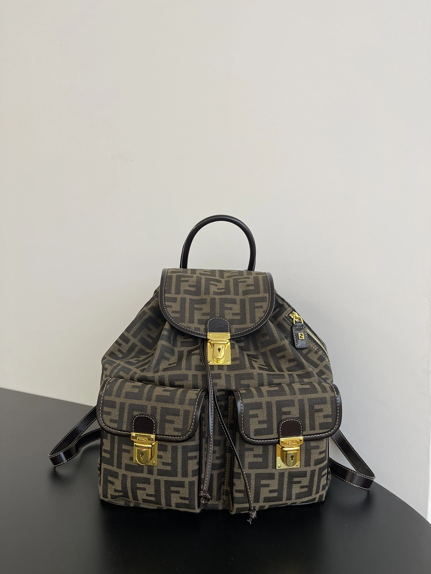 WaterResistant Fendi Backpacks 69914