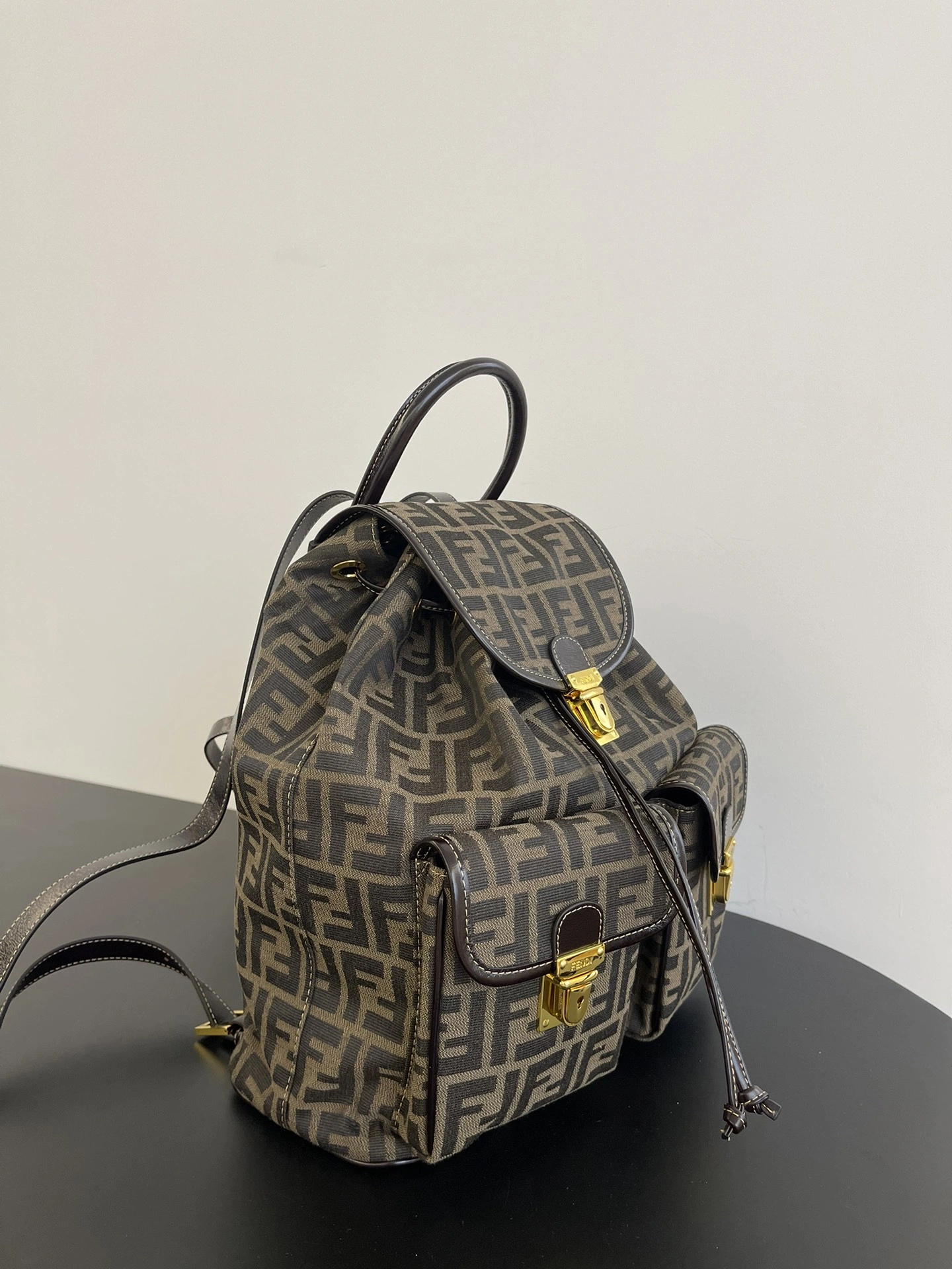 WaterResistant Fendi Backpacks 69914