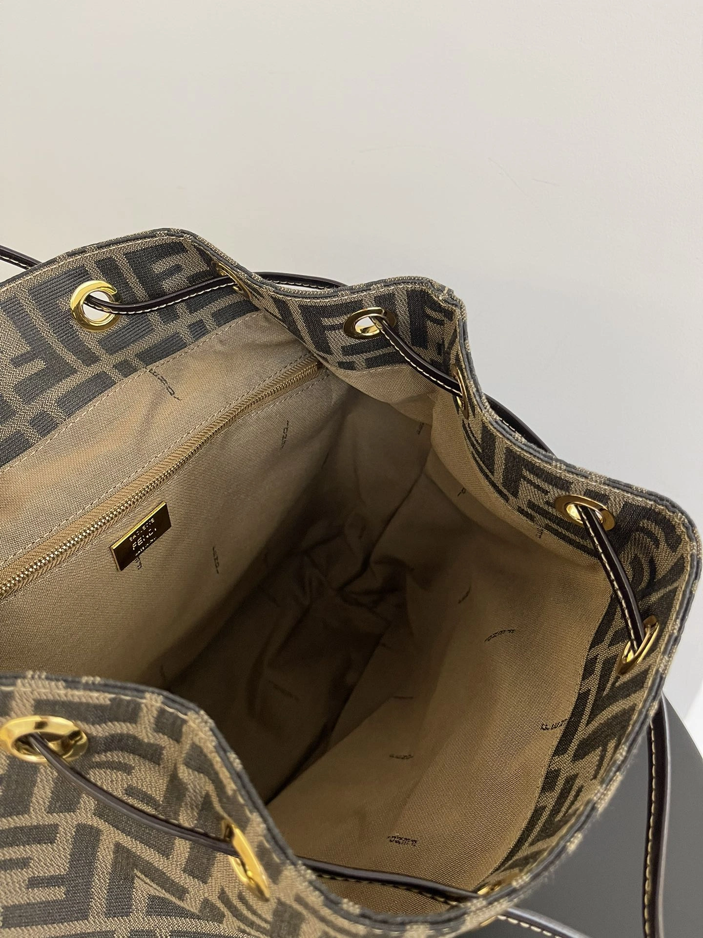 WaterResistant Fendi Backpacks 69914