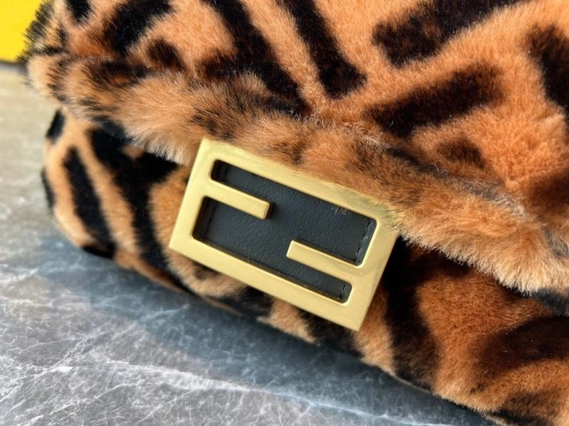 Fendi Baguette Bags Affordable 78302