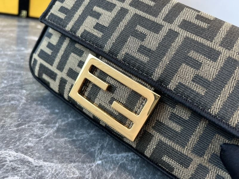 Comfortable Fendi Baguette Bags 78312