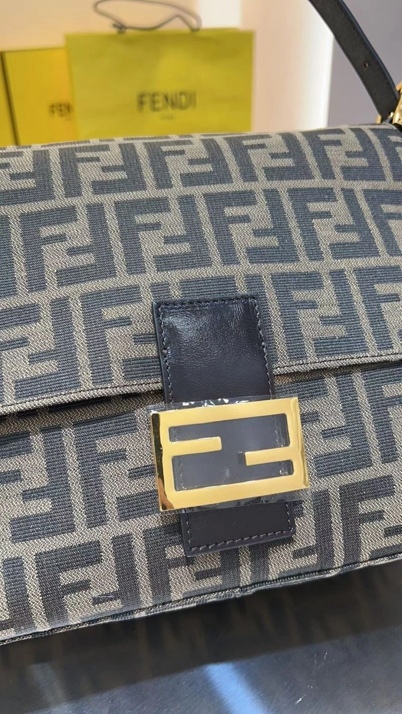 Fendi Baguette Bags Sophisticated 73022