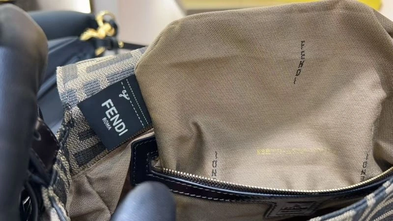Fendi Baguette Bags Sophisticated 73022