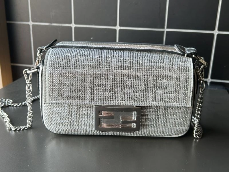 Fendi Baguette Bags WellDesigned 73011
