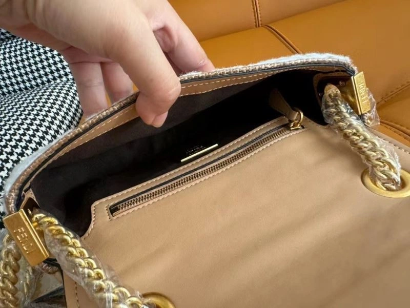 Elegant Fendi Baguette Bags 73038