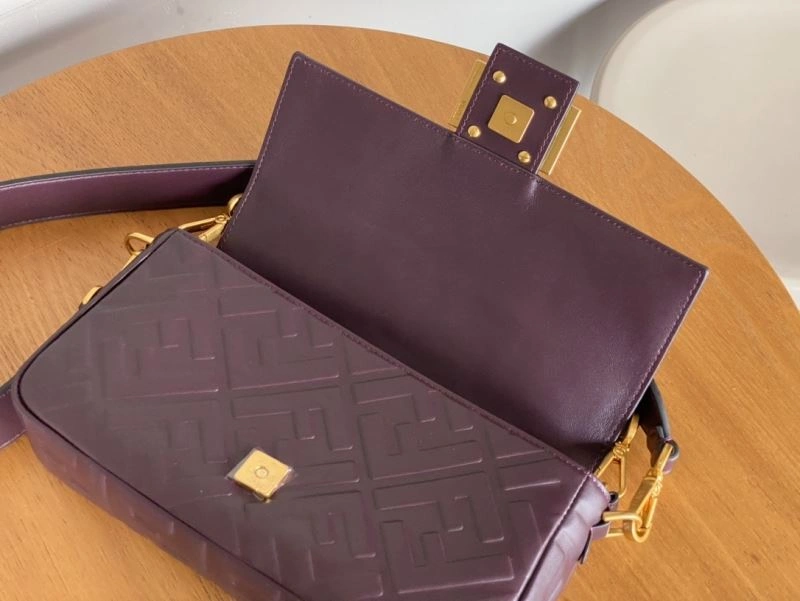 Practical Fendi Baguette Bags 73001