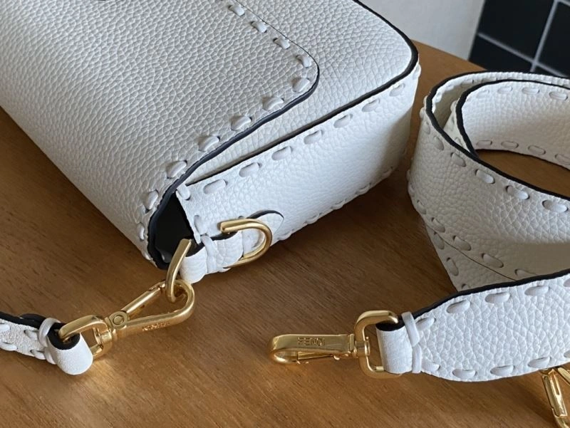 RelaxedFit Fendi Baguette Bags 73002