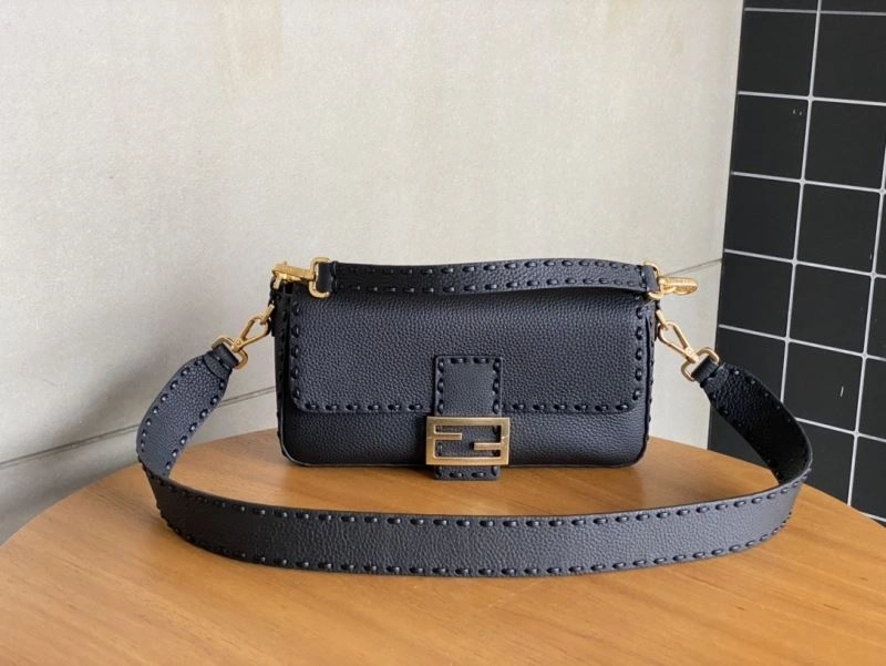 Trendsetting Fendi Baguette Bags 73003