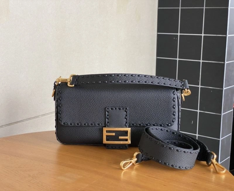 Trendsetting Fendi Baguette Bags 73003