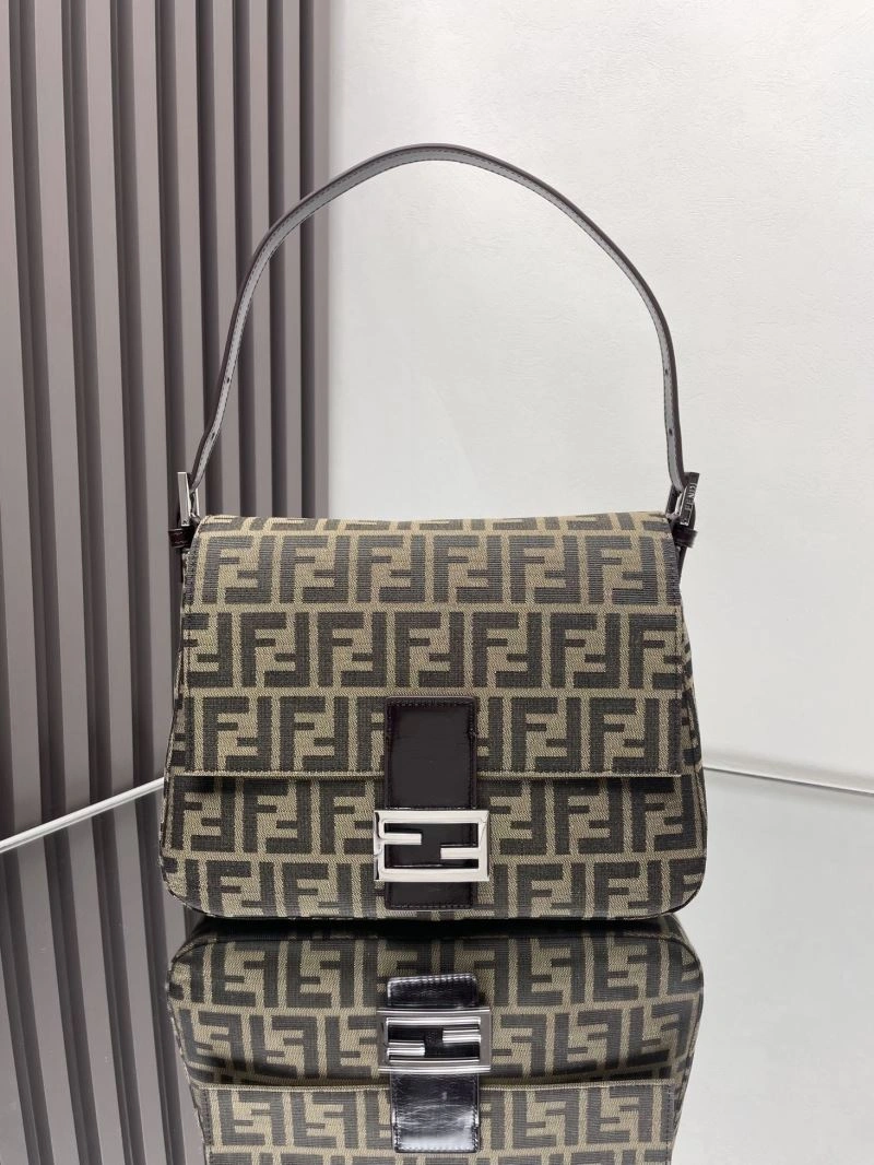 WaterResistant Fendi Baguette Bags 72980