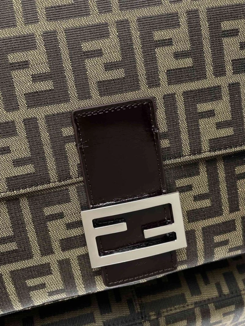 WaterResistant Fendi Baguette Bags 72980