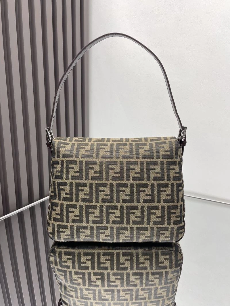 WaterResistant Fendi Baguette Bags 72980