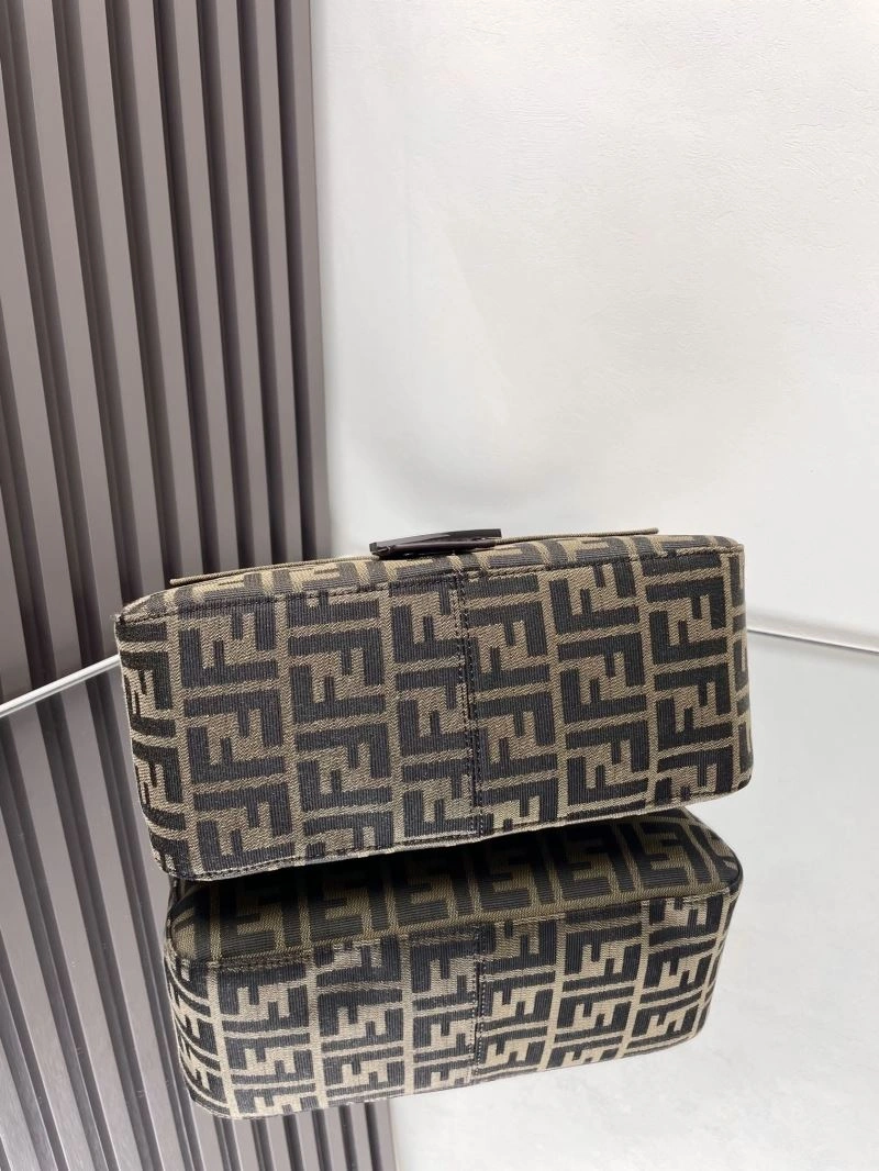 WaterResistant Fendi Baguette Bags 72980
