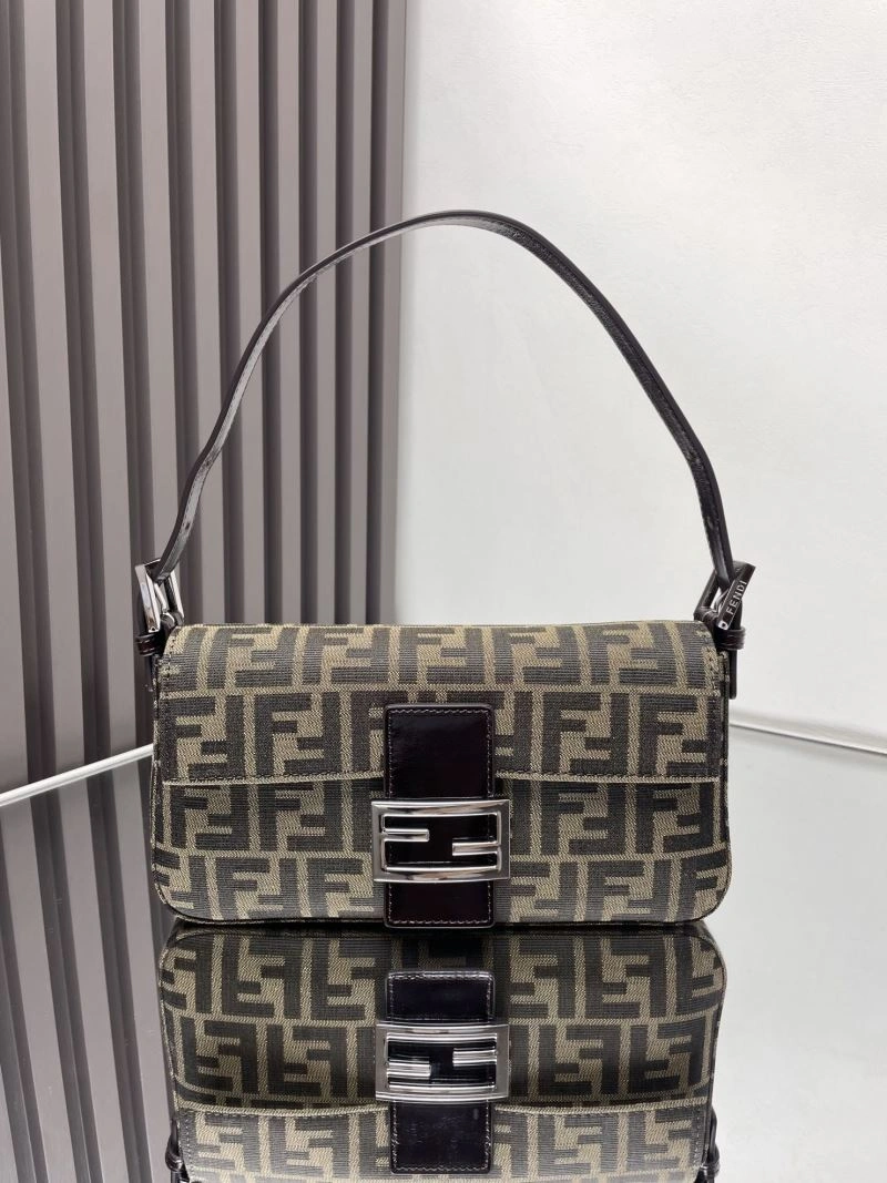 Fendi Baguette Bags Unisex 72994