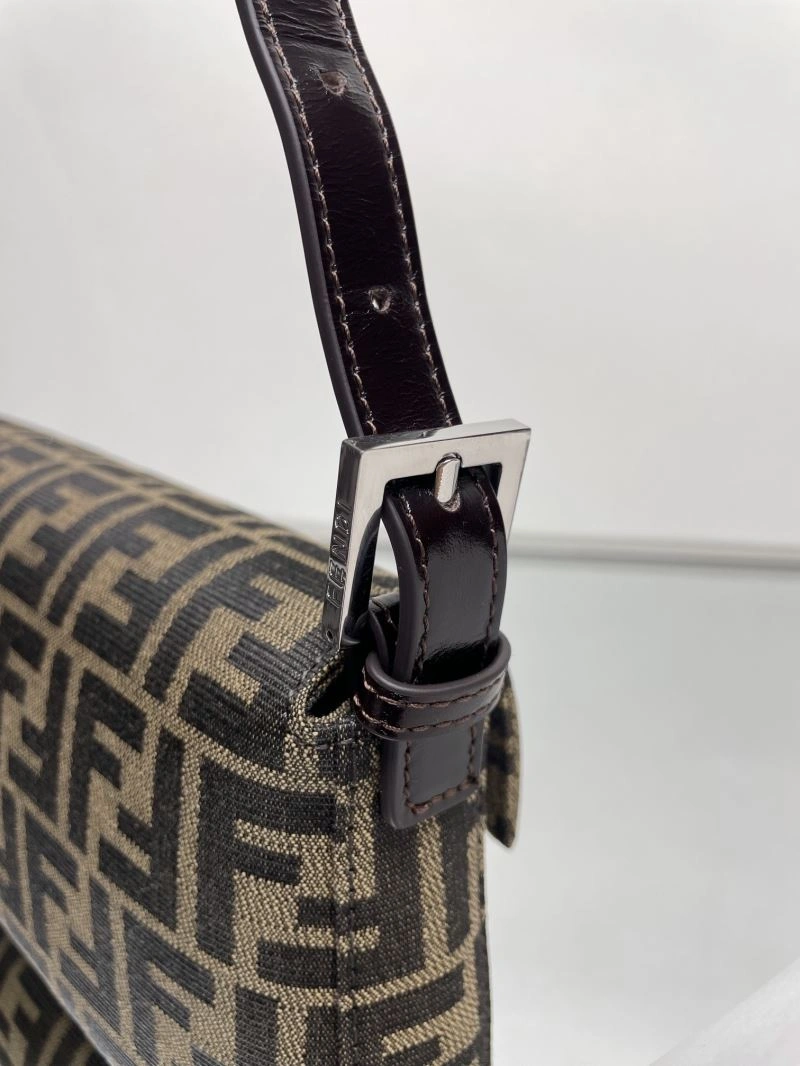 Fendi Baguette Bags Unisex 72994