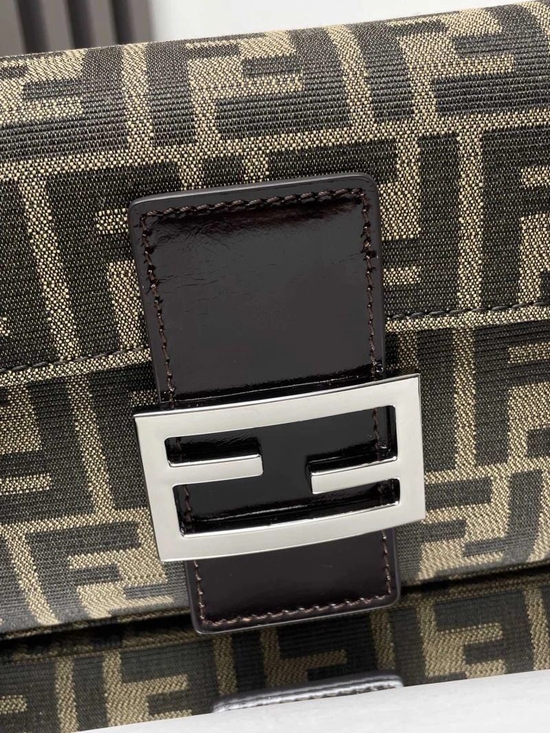 Fendi Baguette Bags Unisex 72994