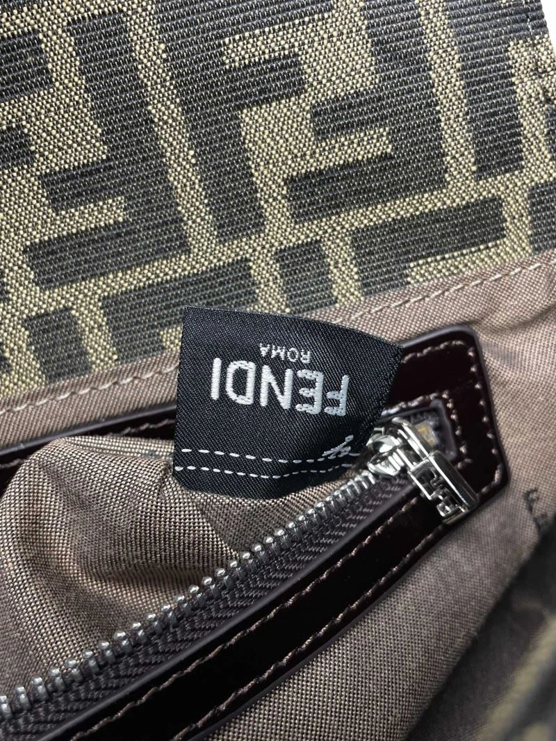 Fendi Baguette Bags Unisex 72994