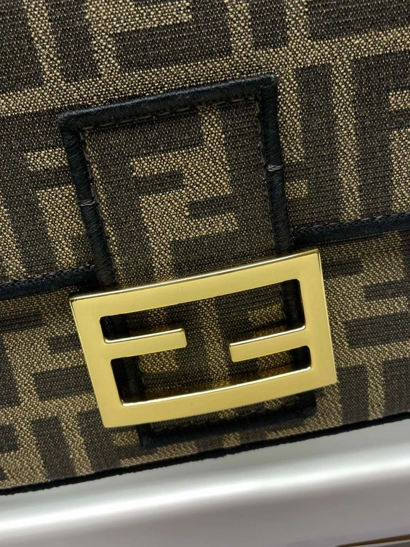 Unique Fendi Baguette Bags 72995