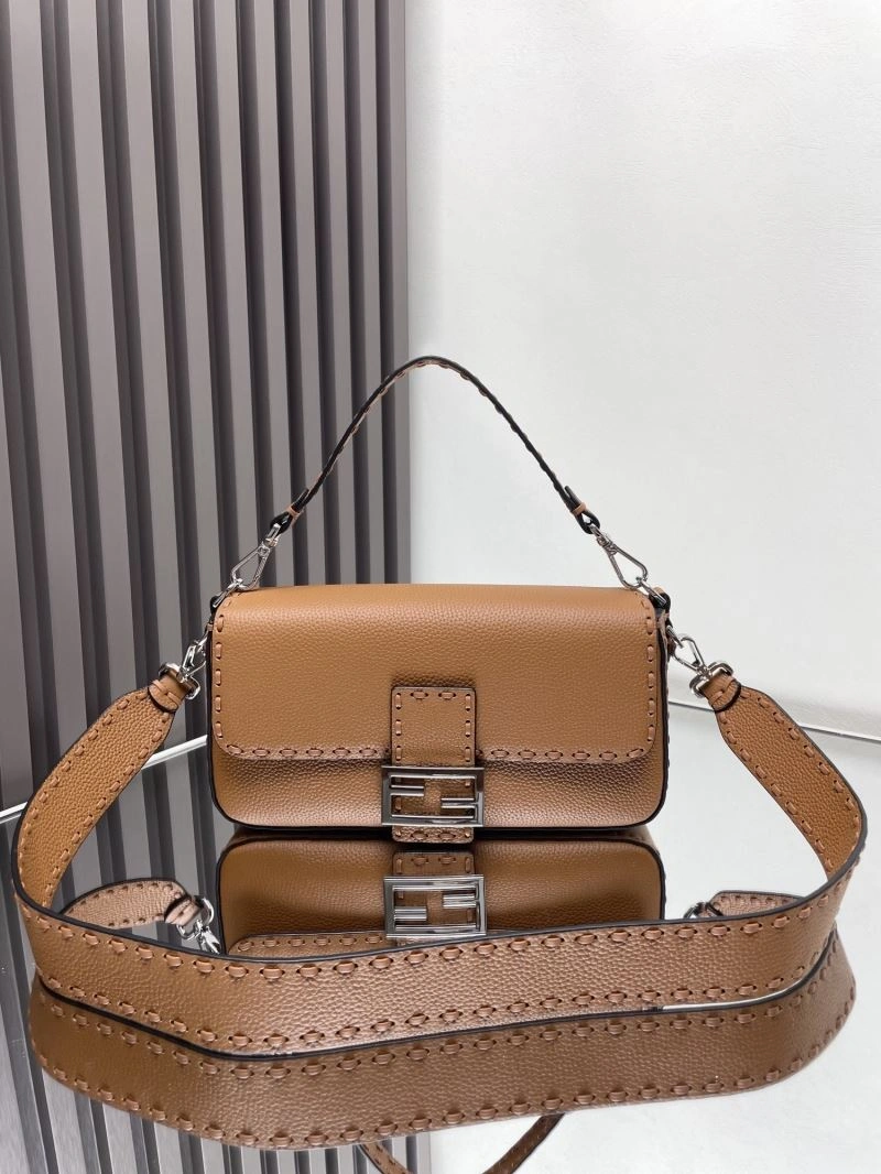 Fendi Baguette Bags Trendsetting 72981
