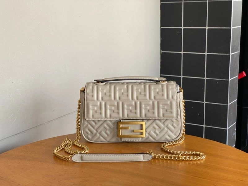 Timeless Fendi Baguette Bags 72976