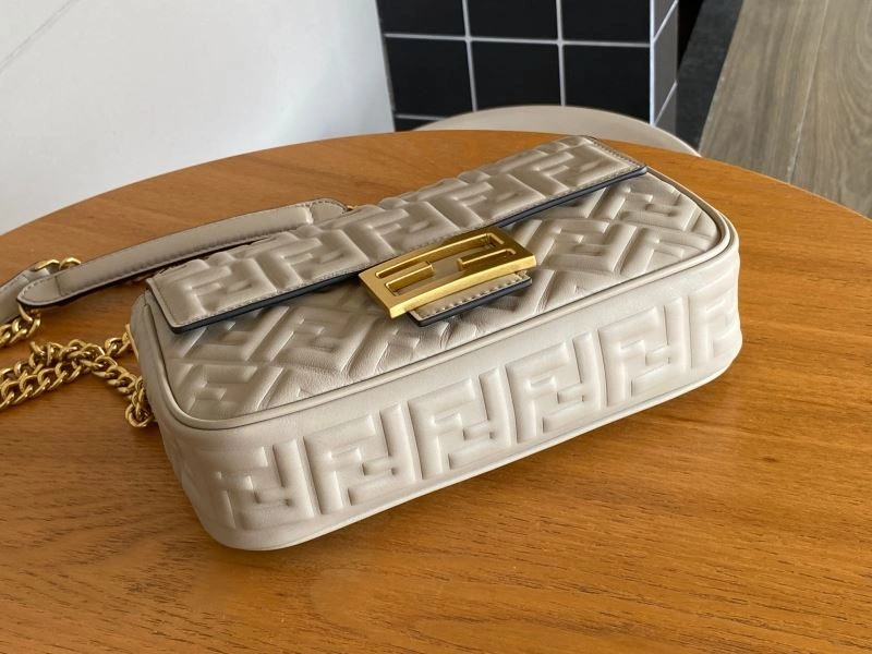 Timeless Fendi Baguette Bags 72976
