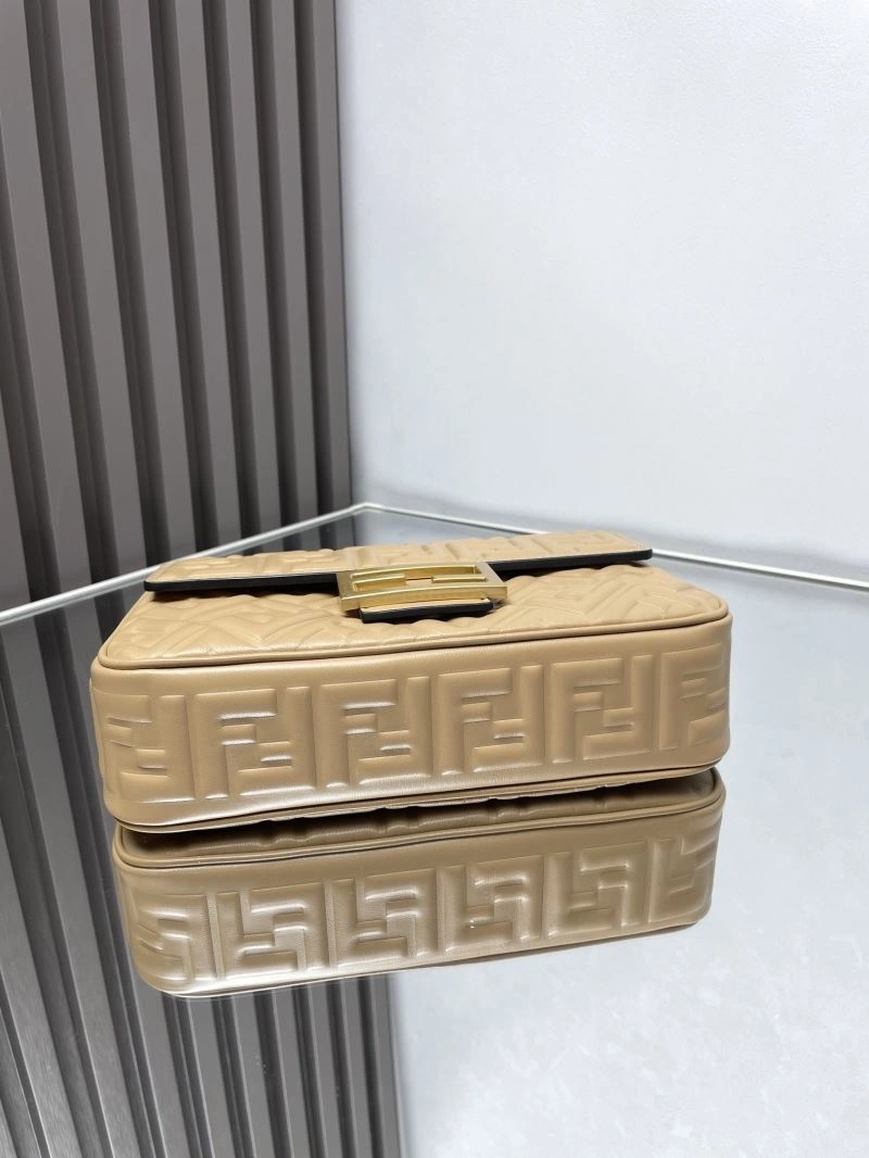 Lightweight Fendi Baguette Bags 72985