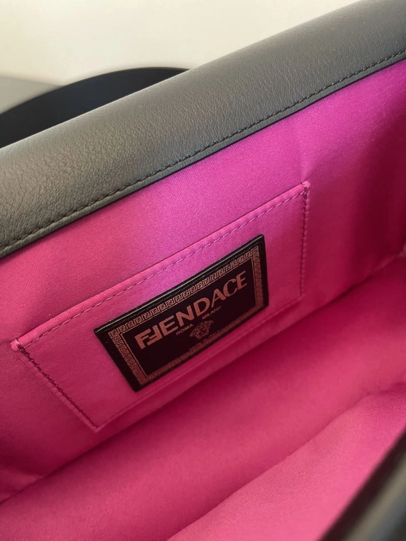 Fendi Baguette Bags EasyCare 72970