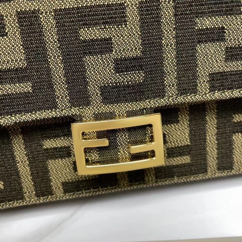 Cozy Fendi Baguette Bags 72968