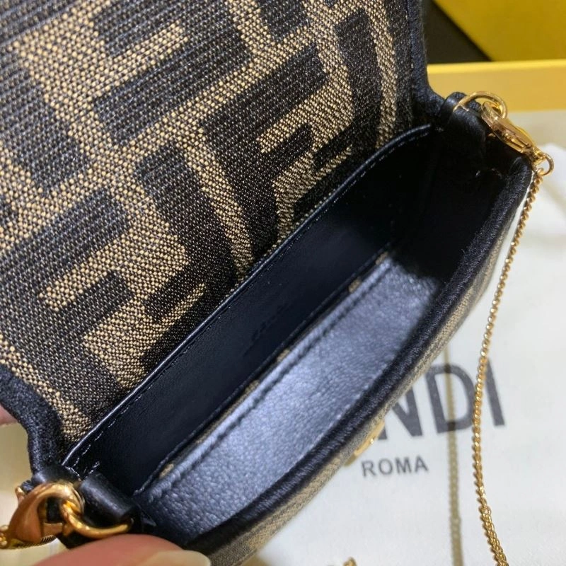 Effortless Fendi Baguette Bags 58128