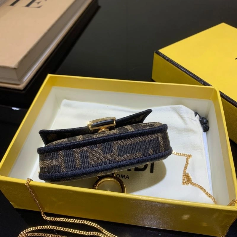 Effortless Fendi Baguette Bags 58128