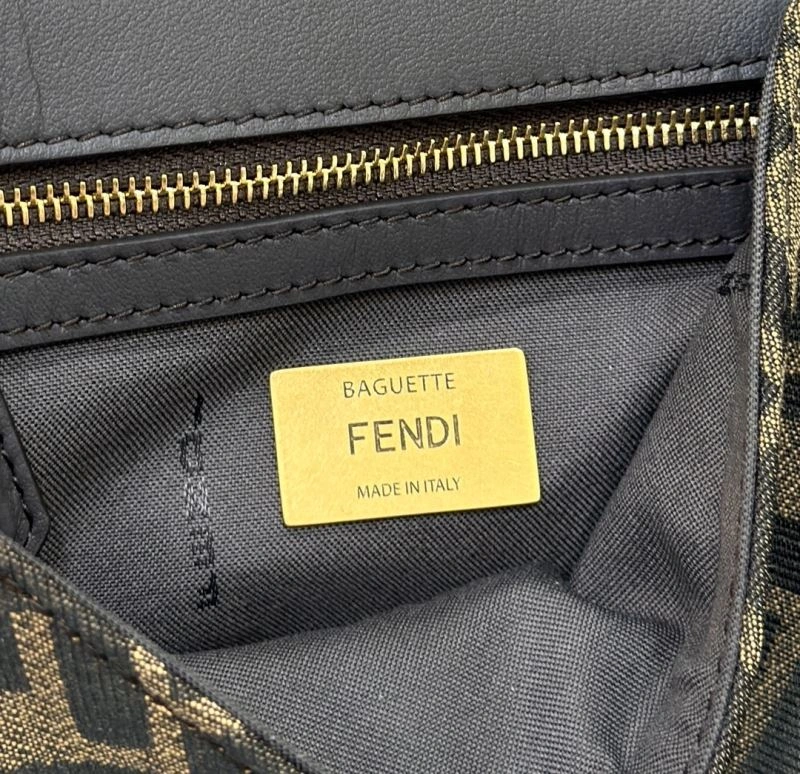 Lightweight Fendi Baguette Bags 58131