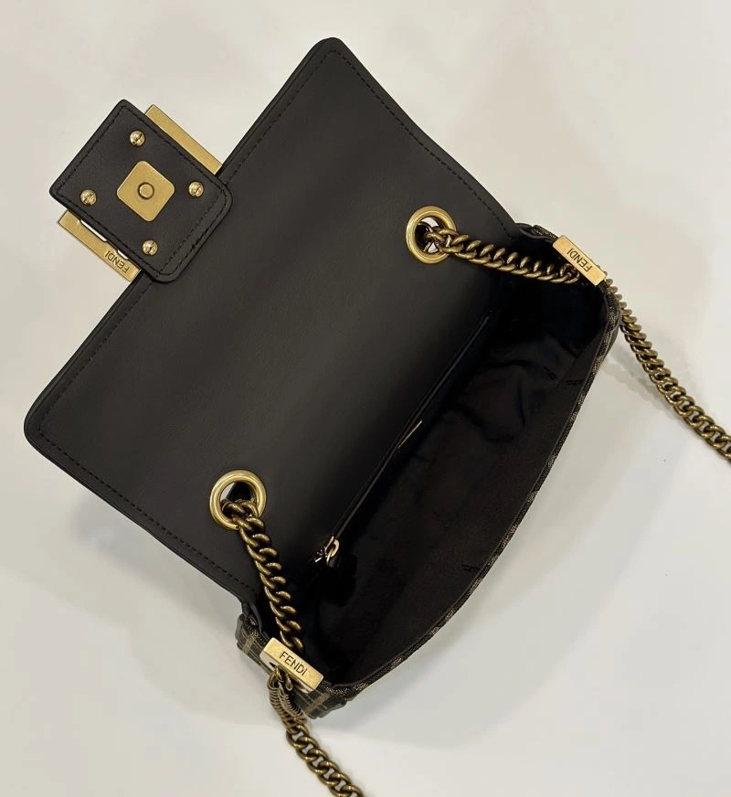 Lightweight Fendi Baguette Bags 58131