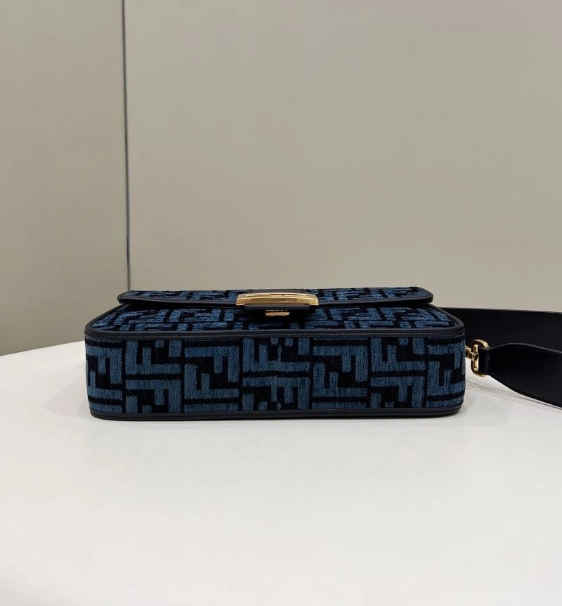 Flexible Fendi Baguette Bags 58118